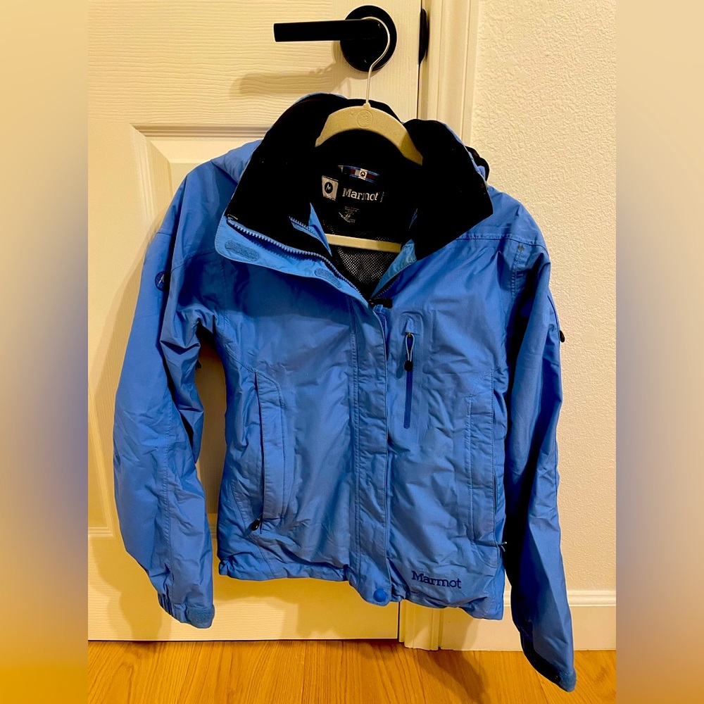 Women’s Marmot ski jacket. Size XS